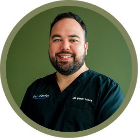 Dr. Dimitri Lucas